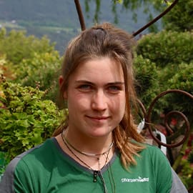 rupprechter-vorarbeiter-gartengestaltung-enya-gaertnerin